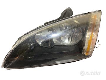 FARO ANTERIORE SINISTRO FORD Focus Berlina 3Â° Ser
