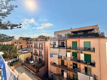 3 LOCALI A POZZUOLI