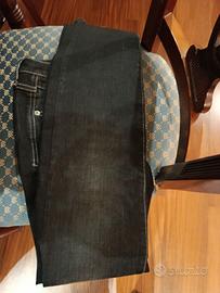 Jeans Neri Elasticizzati