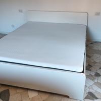 Letto matrimoniale IKEA+reti IKEA 