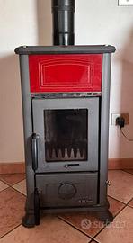 Stufa a Legna dalzotto  in ghisa e maiolica d