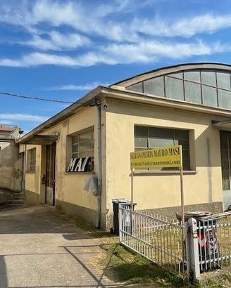 Immobile di 1200 m² con 4 locali a Sasso Marconi