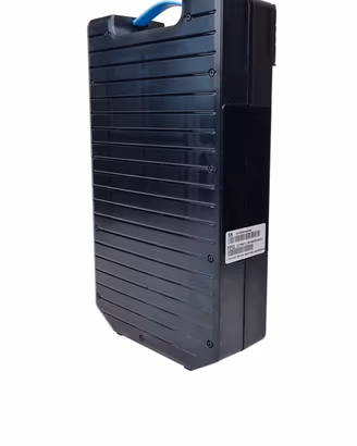 2 batterie + carica batterie • Askoll es2