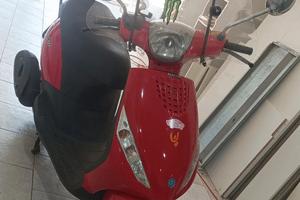 Piaggio Zip 50 4t