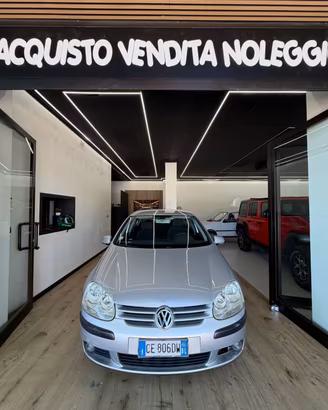 Volkswagen Golf 1.6 16V FSI 5p. Sportline