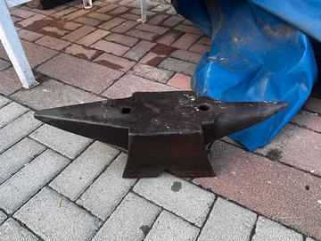 Incudine 59 kg del 1800