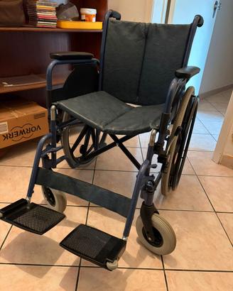 Carrozzina x anziani o disabili