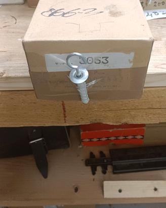 tassello a gancio tipo sbn9/1  altra marca pz 120