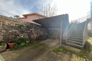 Indipendente con giardino fronte e retro