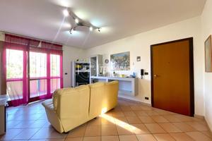 TRILOCALE CON 2 BAGNI, BALCONE E GARAGE