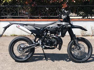 Scherco Sm Black Moon Rs - 2025