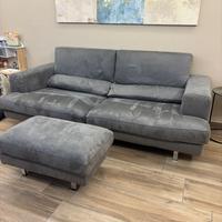 Divano tre posti poltrone e sofa’