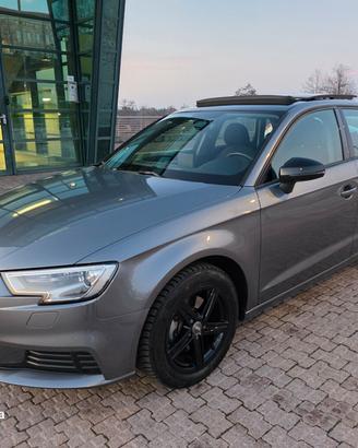 A3 1.6 TDI 116 tetto apribile ritiro usato/