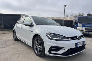 Volkswagen Golf 7.5 1.0 TSI 115cv R-LINE