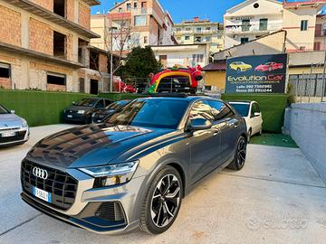 Audi Q8 3.0 V6 MHEV 286cv 2019 s line