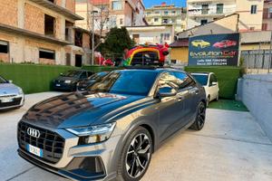 Audi Q8 3.0 V6 MHEV 286cv 2019 s line