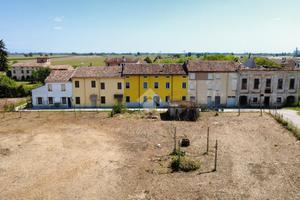 CASA SEMINDIPENDENTE A MARCARIA