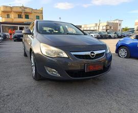 OPEL Astra 1.7 CDTi 110 CV COSMO