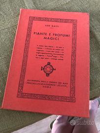 Libro piante e profumi magici