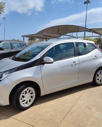 Toyota Aygo Toyota Aygo 1.0 72 cv xbusiness