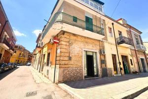 NEGOZIO A SAN SEVERO