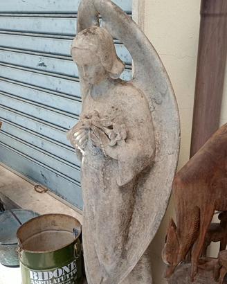 Statua antica in marmo raffigurante angelo – pezzo