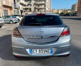 Opel Astra GTC