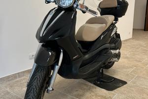 Beverly 500 ie CRUISER