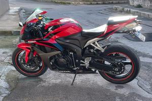 Cbr 600 rr 2008