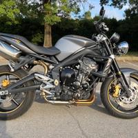 Triumph Street Triple R 675