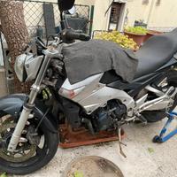 Suzuki gsr600