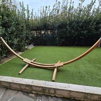 Amaca con struttura in legno