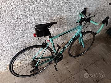 Bici da corsa Bianchi Intrepida