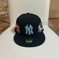 Cappello new era 59fifty x supreme