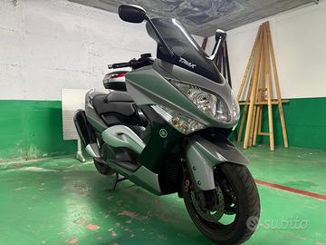 TMAX 500 2010