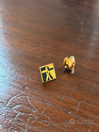 Spillino in oro 18 carati 750 peso 2.03g