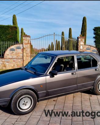 Alfa Romeo Alfetta 2.0i Quadrifoglio Oro