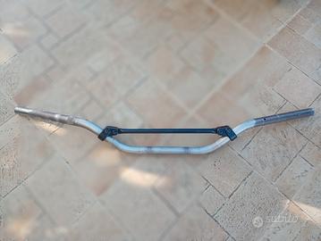 manubrio Yamaha TTR 600
