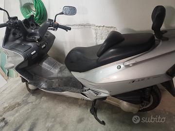 moto Honda jazz 250