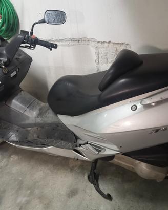 moto Honda jazz 250