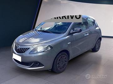 Lancia Ypsilon 1.0 FireFly 5 porte S&S Hybrid...