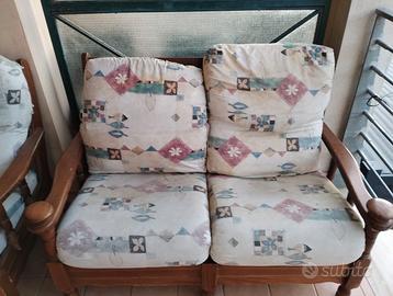 Divanetti in legno