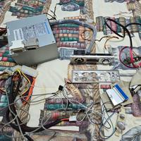 Materiale vario per assemblare un PC