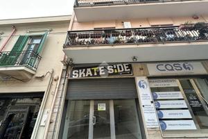 NEGOZIO A REGGIO DI CALABRIA