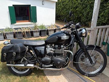 Triumph Boneville T100