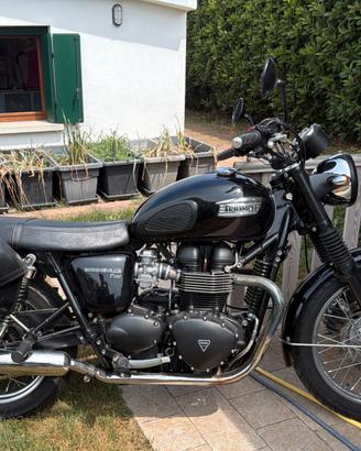Triumph Boneville T100