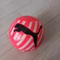 Pallone PUMA da Calcio Rosa