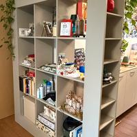 Libreria grigio bifacciale