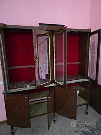 Mobile antico per soggiorno