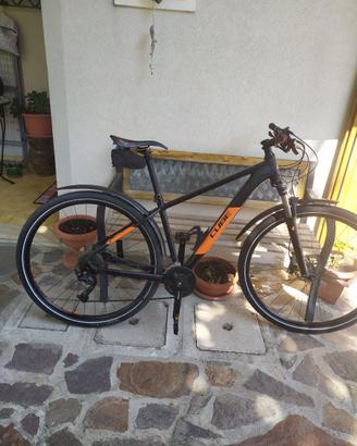 Mountain bike Cube  Cube aim black n orange